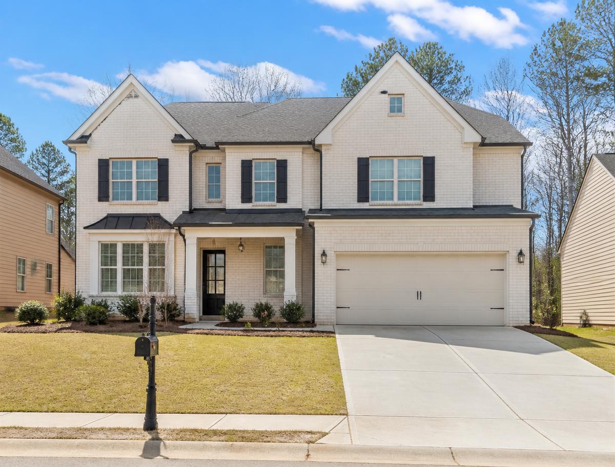 Transitional home built in Alpharetta, GA